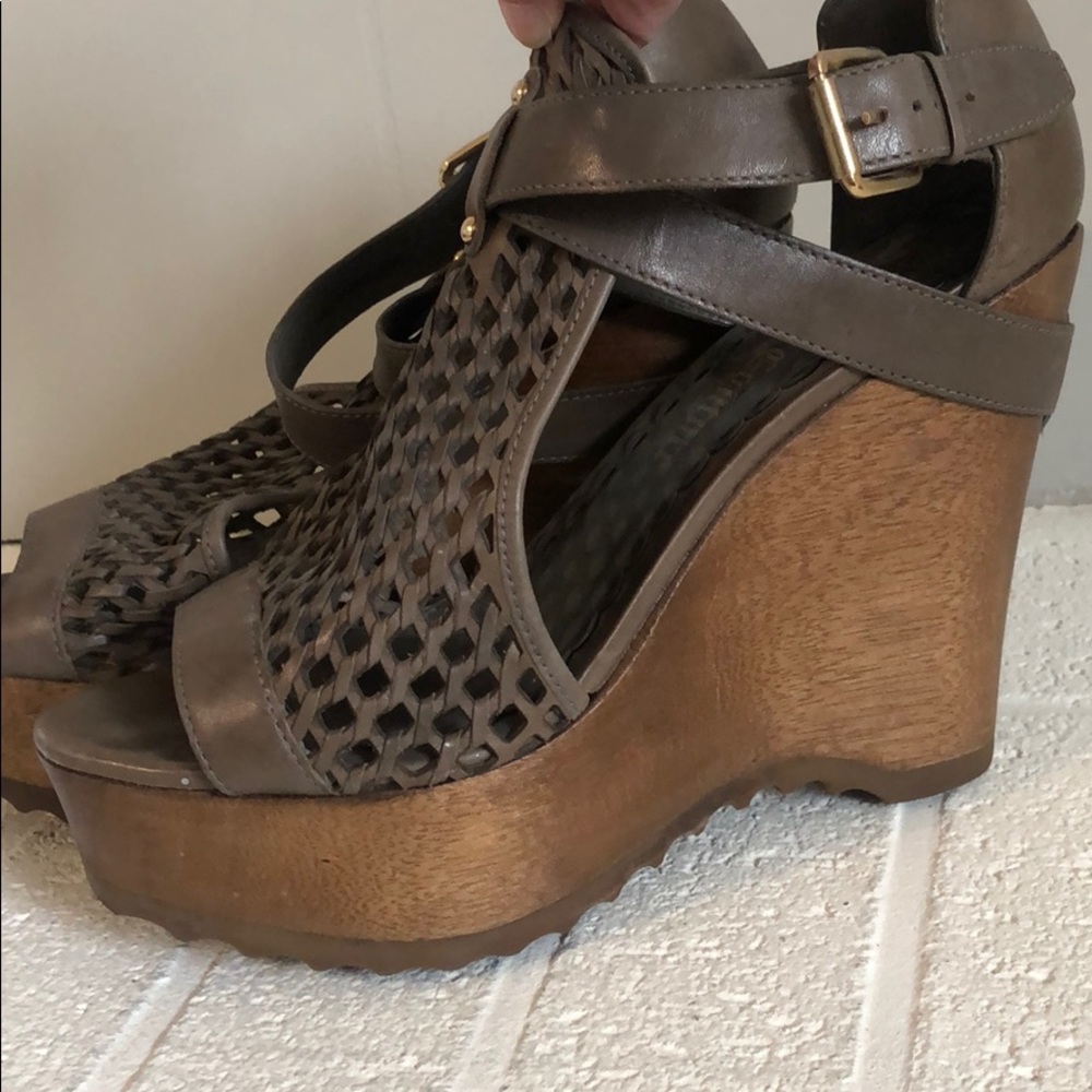 Juicy Couture Wedges